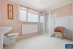 Richard Avenue - click for photo gallery